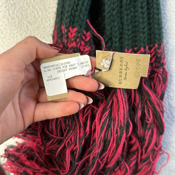 NWT Burberry Striped Knit - Picture 6 of 7